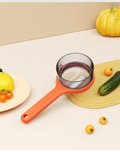 Kitchen Multi-Functional Peeler With Bucket Storage.