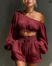 Shoulder long sleeved short top+high waisted casual shorts set.